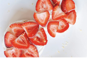 strawberry shortcake rice cakes
